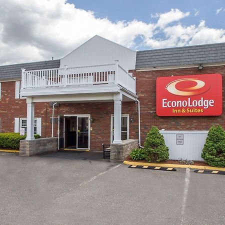 Econo Lodge Inn & Suites Airport Windsor Locks Kültér fotó